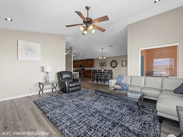 241 Palmer Ln — Photo 48