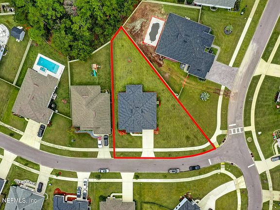 3rd image of 1733 AUSTIN LAKE Way