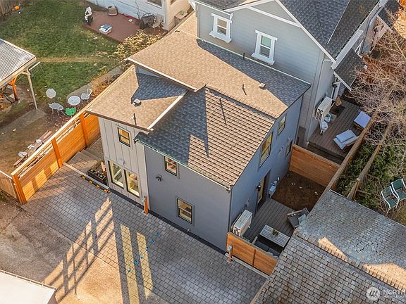 2nd image of 7544 26th Avenue NW