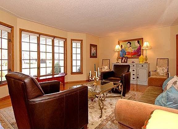 3rd image of 7312 Wooddale Avenue S