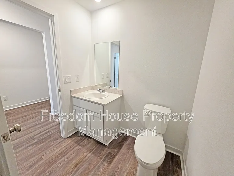 660 E Huyana Wind Dr — Photo 14