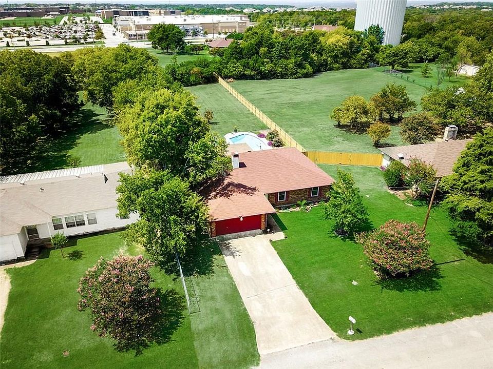 1st image of 207 Tampico Cir