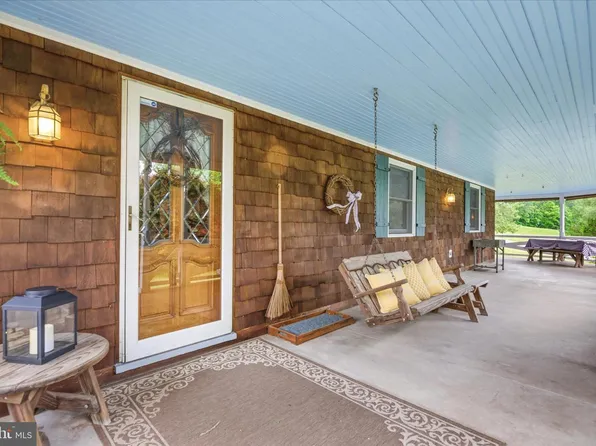 2721 Robert Arthur Rd, Westminster, MD 21158