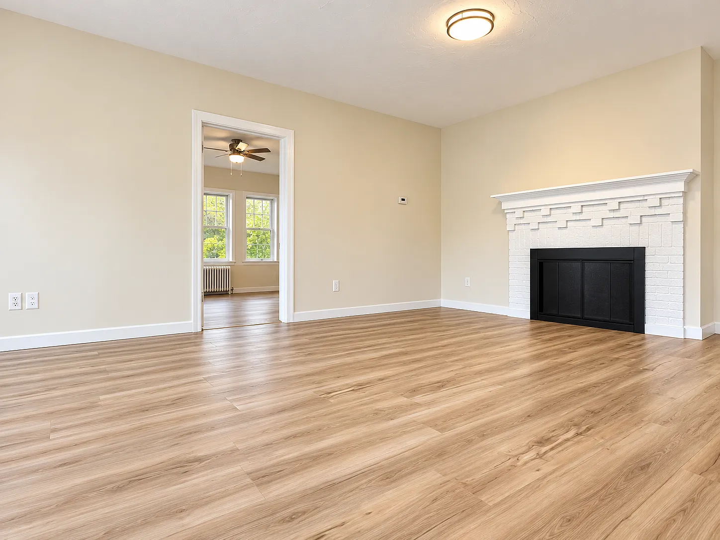 22 Colonial Rd — Photo 3