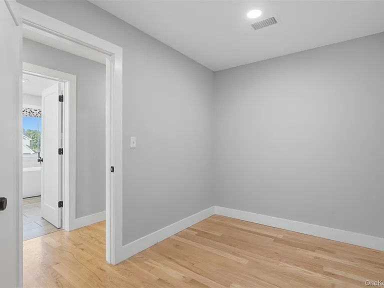 112 Pine Grove Rd — Photo 19