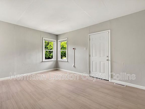 4th image of 10117 Count Dr