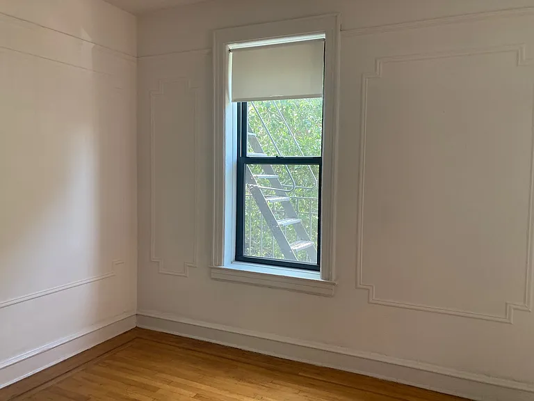 41-41 41st St #2G — Photo 12