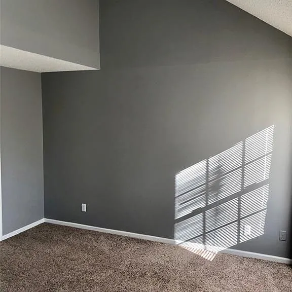 1505 Heritage Ave — Photo 5