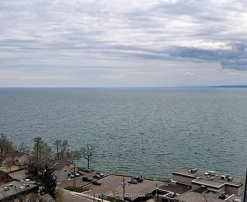 2075 Lakeshore Rd Photo 1