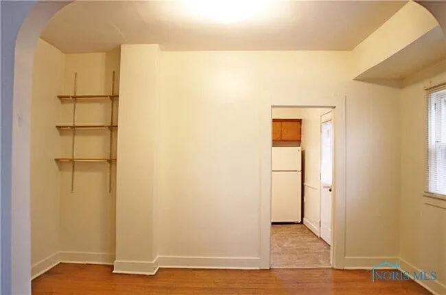 343 N Grove St — Photo 6
