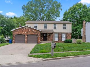 909 Prince William Ln, Westerville, OH 43081