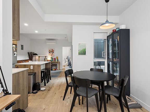 5th image of 3596 Malsum Dr #204