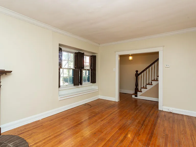 343 N Gore Ave — Photo 5