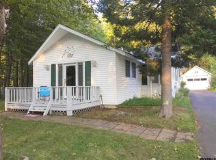 1408 Burden Lake Rd, Averill Park, NY 12018