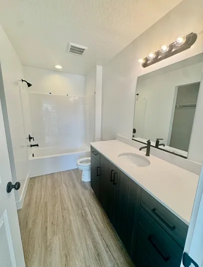 5715 S Weehawken Ln — Photo 11