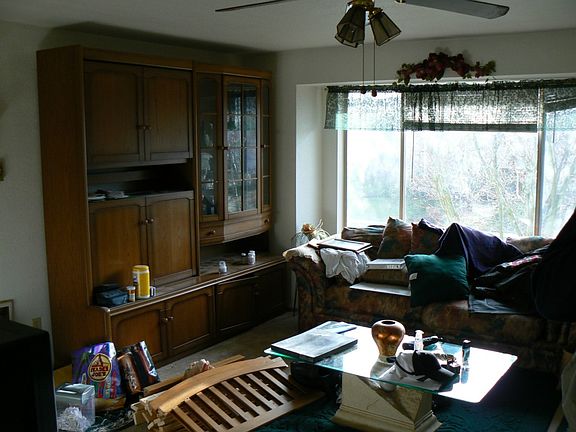 4th image of 1030 SE Rockcress Ct