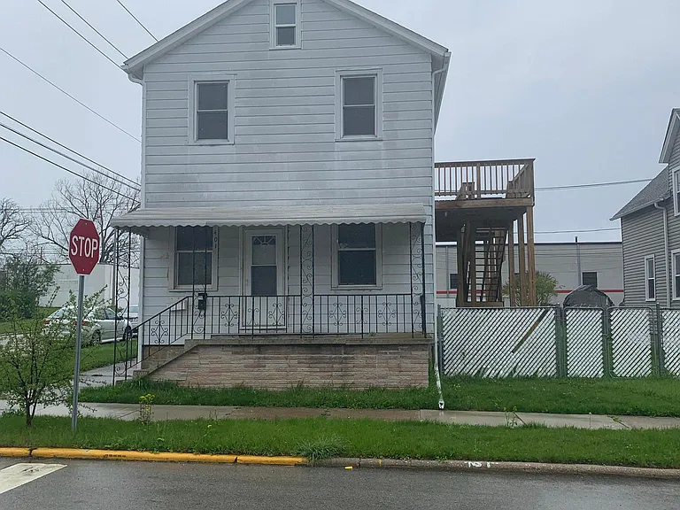 2-401 E 22nd St #2 — Photo 9