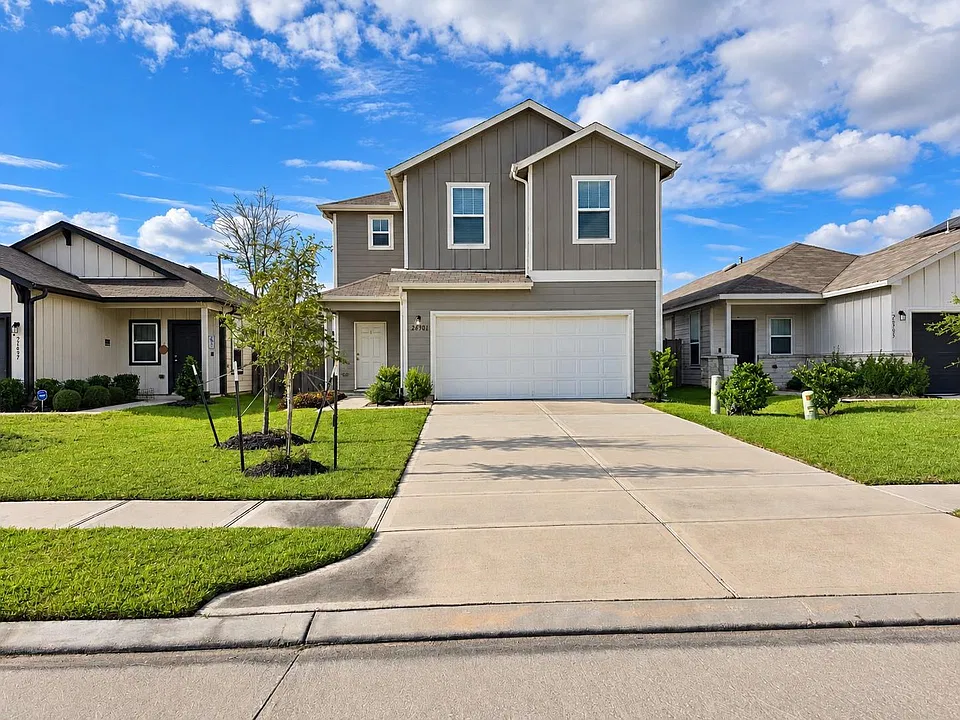 26501 Red Clover Dr
