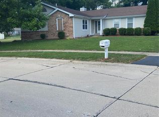 14440 Ocean Side Dr, Florissant, MO 63034