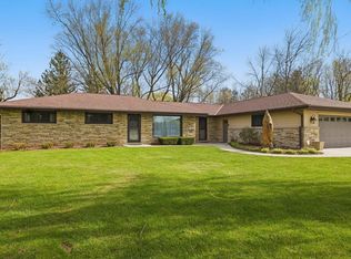 N72W16850 Good Hope Rd, Menomonee Falls, WI 53051