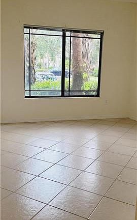 3rd image of 2806 Veronia Dr APT 107