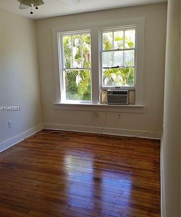 2nd image of 229 NE 32nd St APT 6