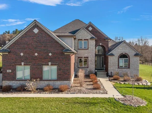 8166 Morningside Dr, Romeo, MI 48065