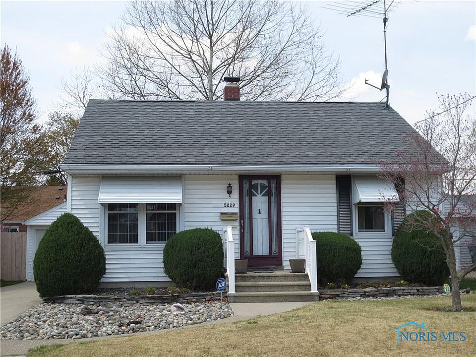 1st image of 5229 303rd St