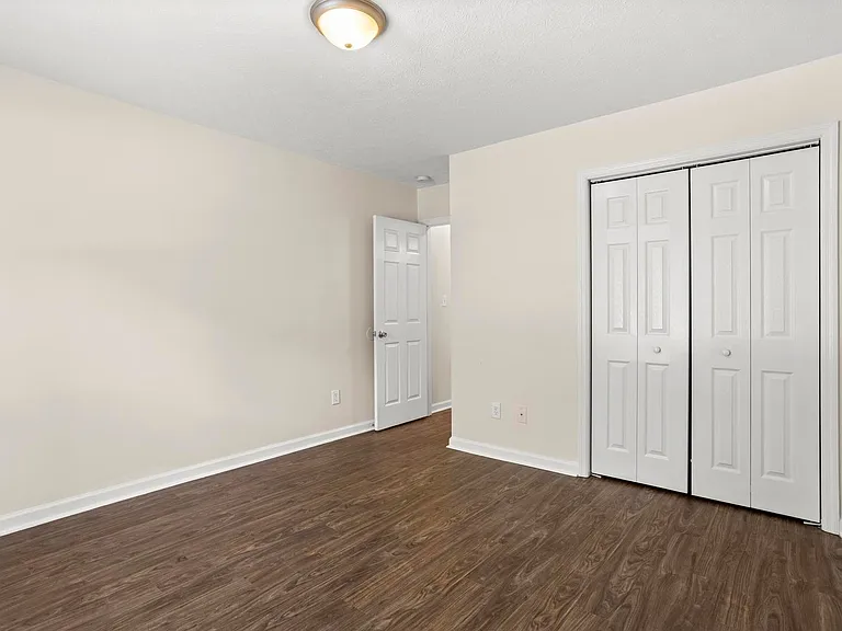 140 Lain Mark Dr — Photo 18