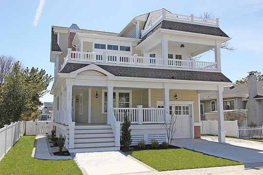 2nd image of 120 29th St
