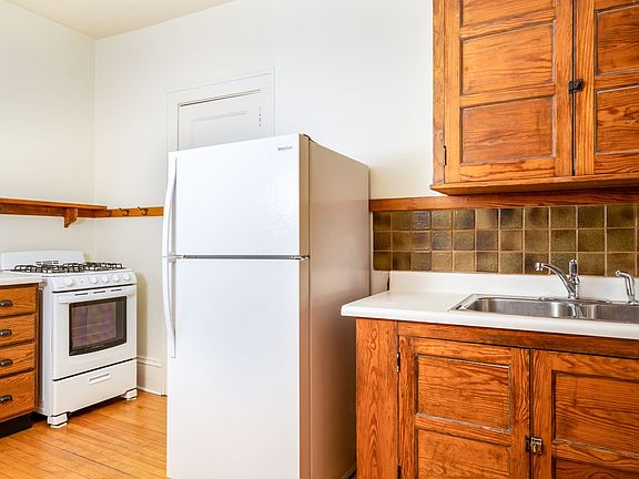 5th image of 809 Douglas Ave APT 203