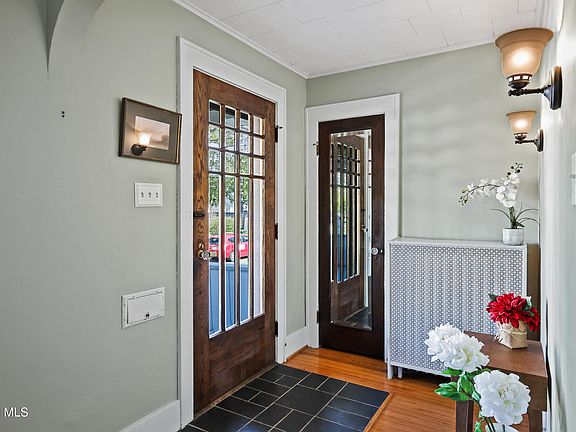 4th image of 542 Rankin Avenue