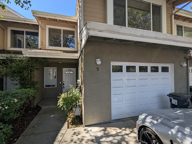 9 Orange Blossom Way — Photo 1