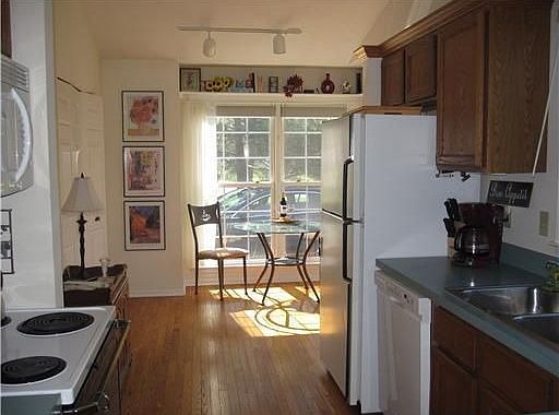 5th image of 5649 Bayonne Ave