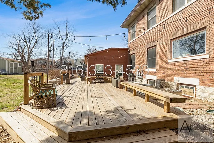 2924 Harrison St — Photo 9