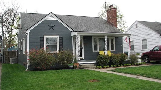 2607 Allen St photo 1