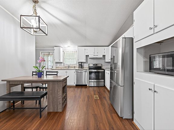 4th image of 16572 River Ranch Dr