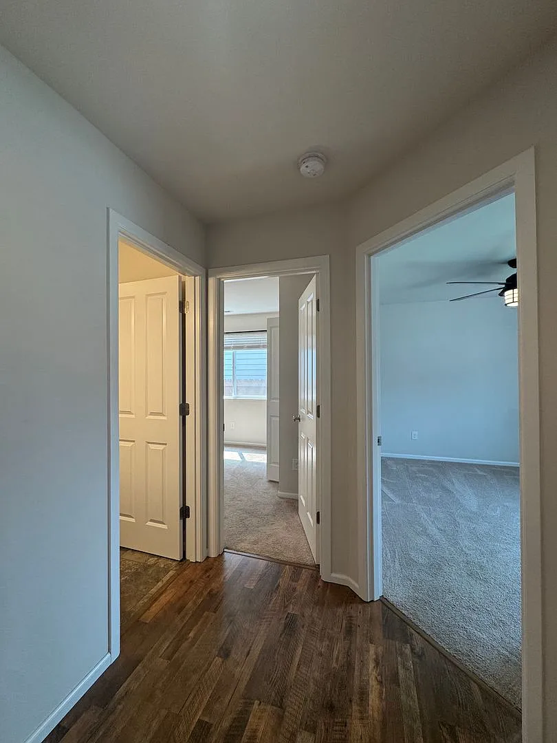 Quiet 3 Bed Home with Fenced Yard — Photo 4