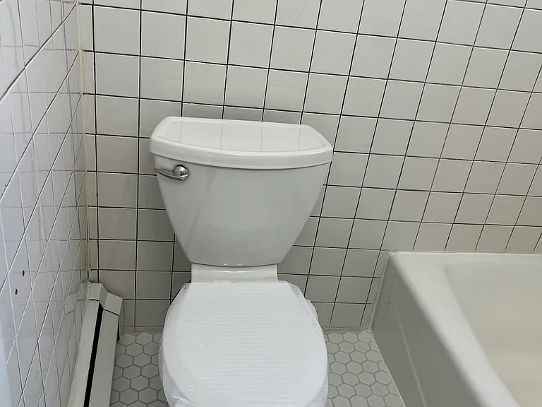 Lavatory.
New seat.