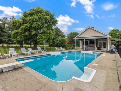 81 Terrys Plain Road, Simsbury, CT, 06070
