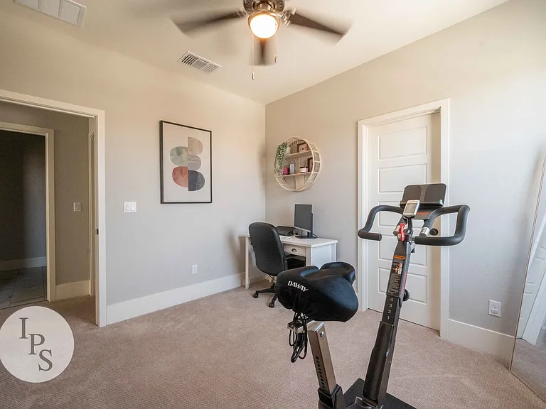4299 Vineyard Dr — Photo 25
