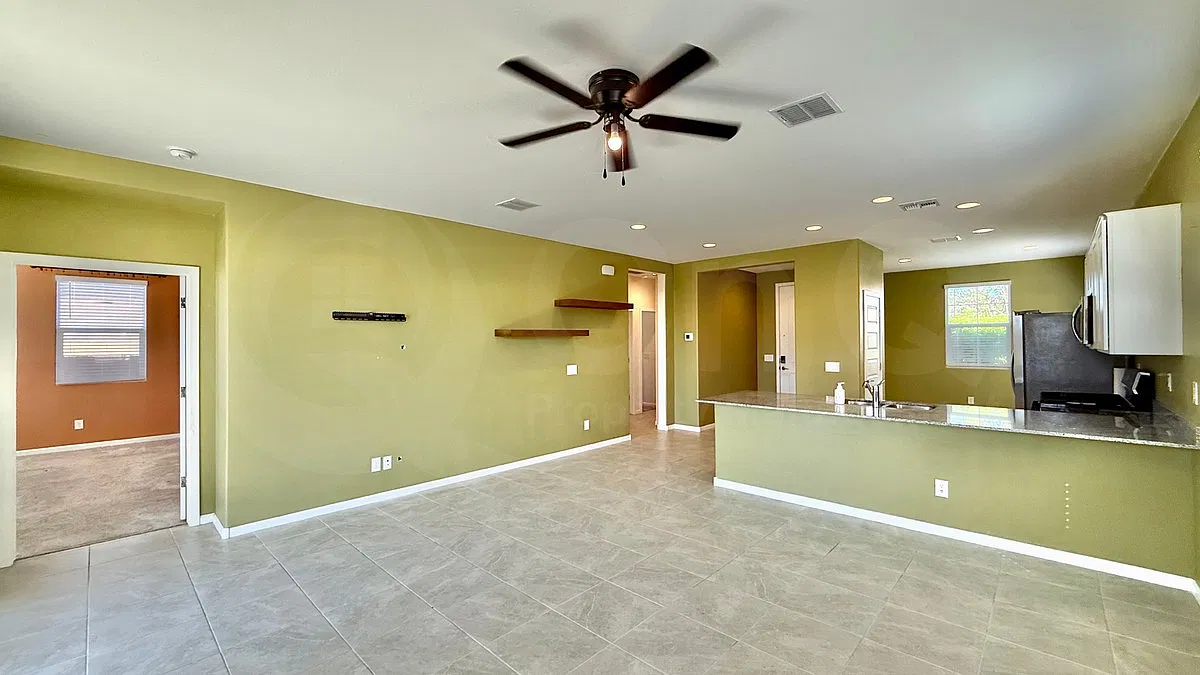 3 bed, 2.0 bath, 1402 sqft, $1,950 — Photo 4