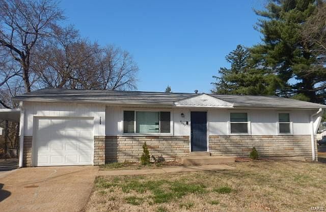 1st image of 2033 Bella Clare Dr
