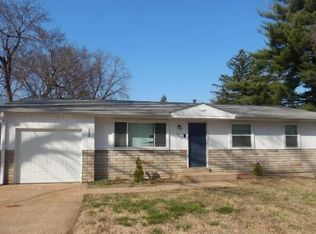 2033 Bella Clare Dr, Saint Louis, MO