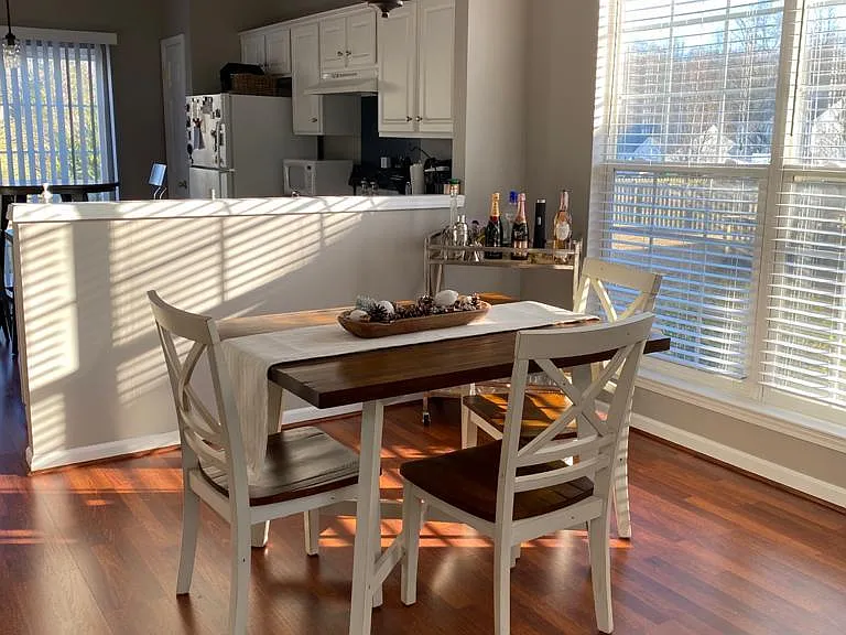 10810 Altliff Ct — Photo 2