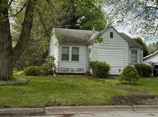 1308 Greenway St, La Porte, IN 46350