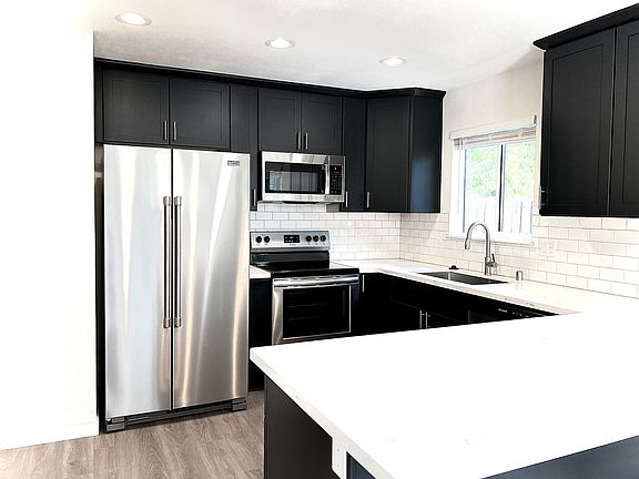 2nd image of 3344 44th St