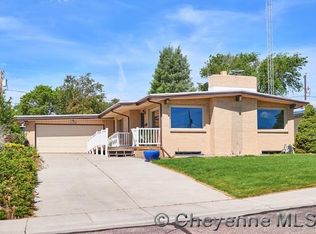 1112 Cactus Hill Rd, Cheyenne, WY 82001