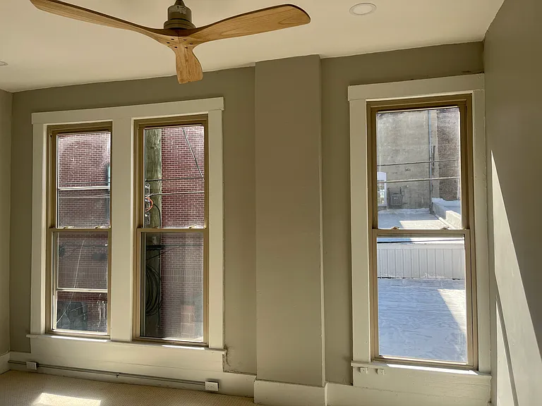 114 E Franklin St #3 — Photo 8