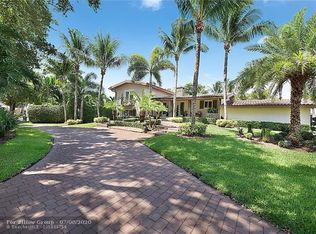 2781 NE 23rd Ave, Lighthouse Pt, FL 33064